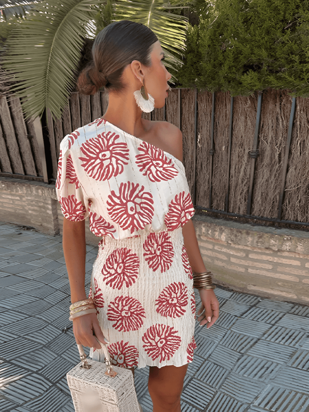 Veelzijdige zomerse mini-jurk voor buiten met statement-prints voor dames